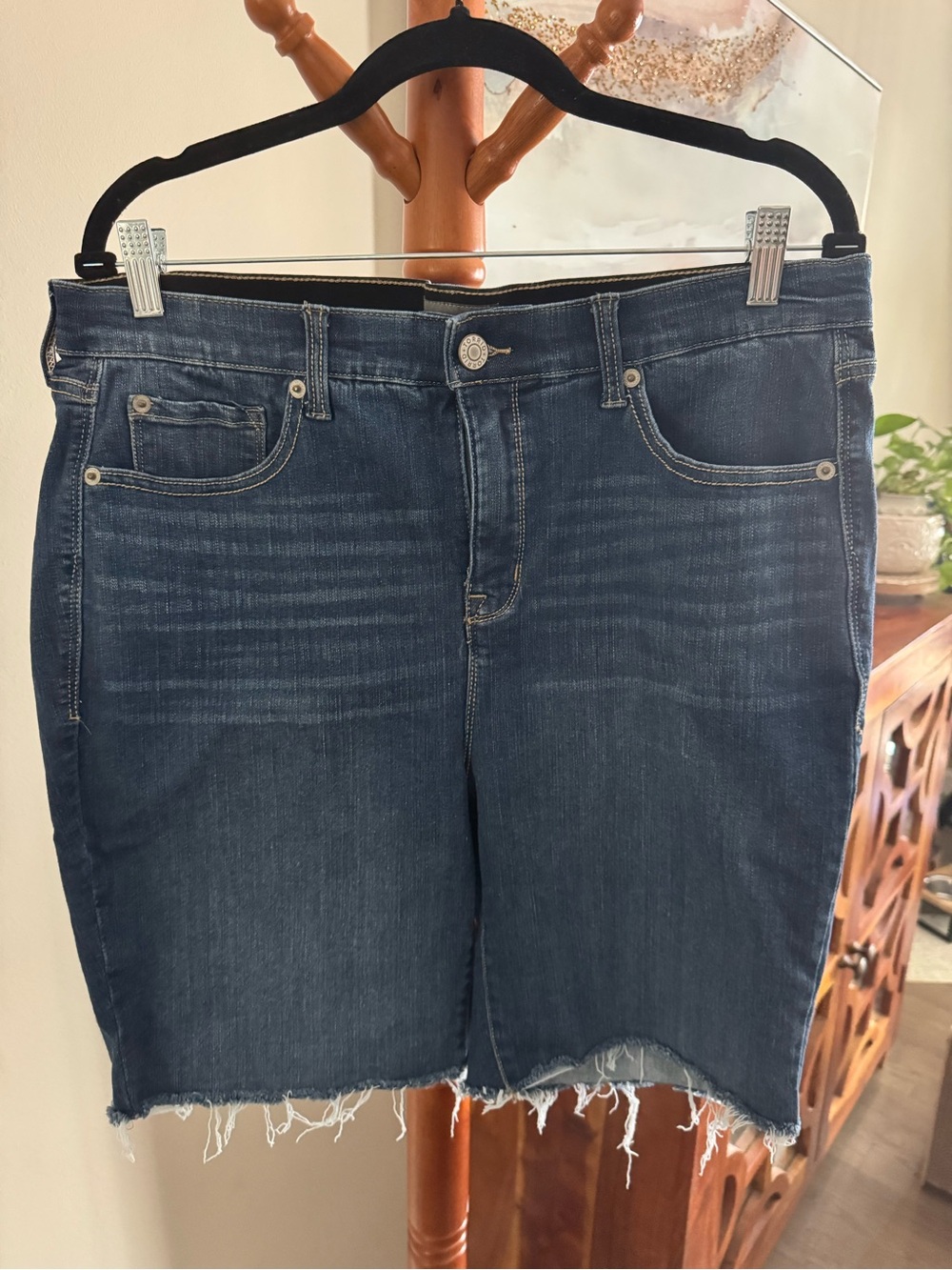 Torrid Jean Denim Shorts Dark Wash Size 16 Cut Off